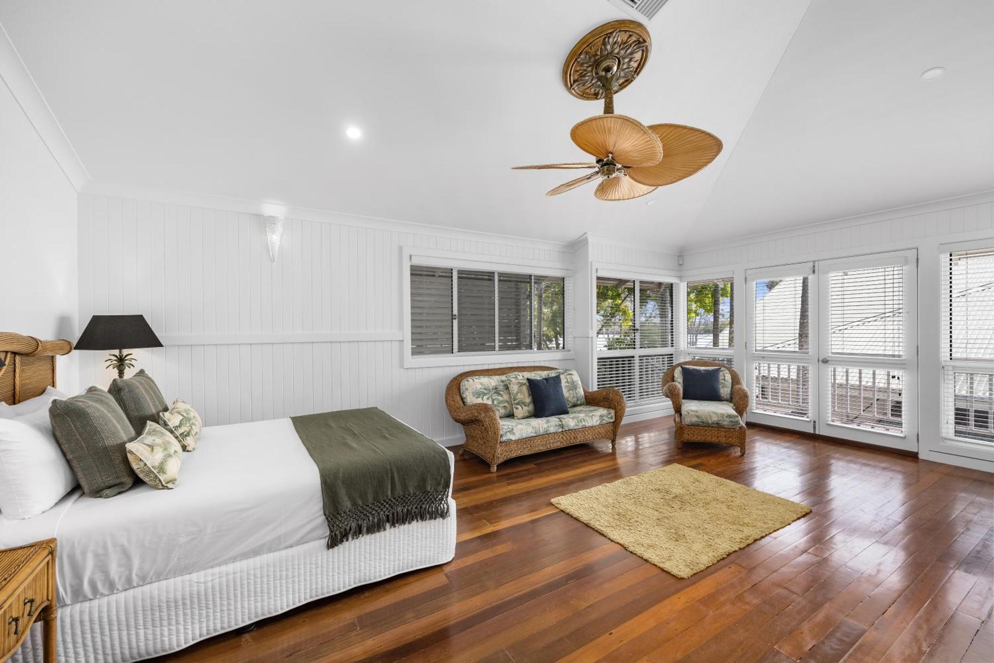 Noosa Outrigger Beach Resort Нусавілл Екстер'єр фото